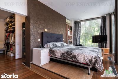 Casă cu 7 camere cu Teren 1334 Mp în Central - 18
