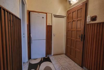 Apartament cu 2 camere decomandat în Micro 1 - 1