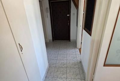 Apartament cu 2 camere decomandat în Micro 15 - 2