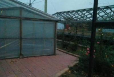 Teren de 2000 mp, în Vărsătura