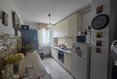 Apartament cu doua camere de vanzare Fagaras 13 Decembrie - 7