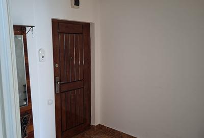 Apartament cu 2 camere semidecomandat în Calea București - 9