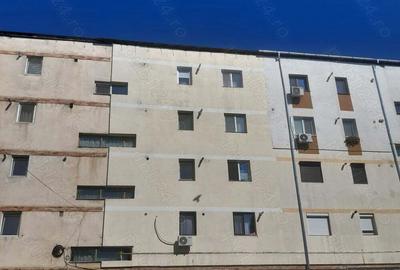 De vanzare Apartament cu trei decomandat. De vanzare Apartament cu trei decomandat. - 1