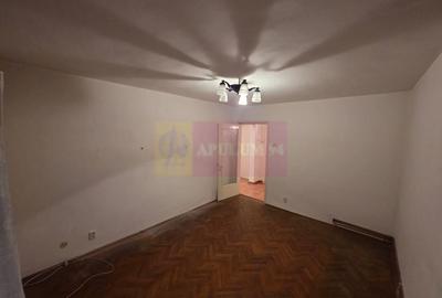Apartament cu 3 camere de vanzare in Campina - Zona Liceul Energetic - 8
