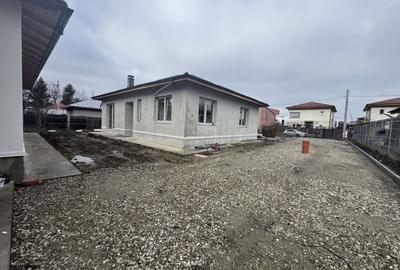 Casă cu 4 camere în Odăile - 7