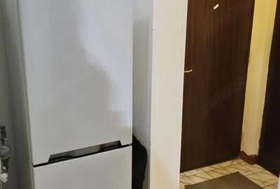 Garsonieră decomandată în Moșilor