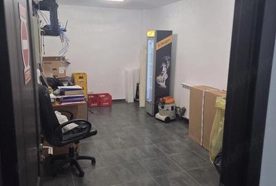 Spațiu comercial, de 113 mp, în Central - 4