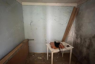 Apartament 2 camere, zona Vest Ploie?ti, etaj 2 4 - 2