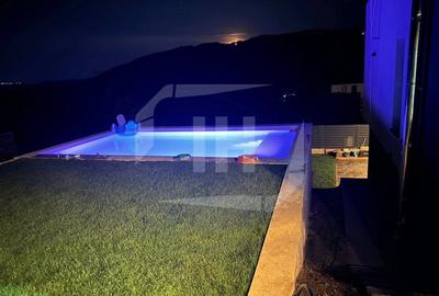 Casa noua, la cheie, piscina exterioara, terase panoramice - 10