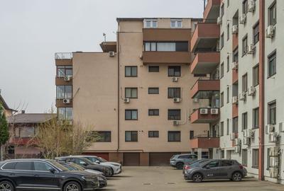 Apartament cu 3 camere decomandat în Sisești - 13