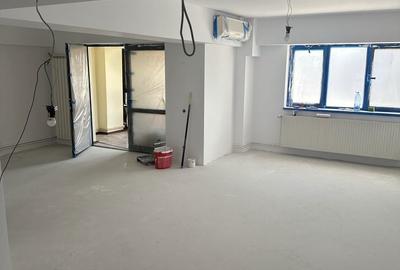 Apartament cu 4 camere decomandat în Ultracentral