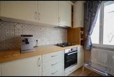 Apartament cu 3 camere semidecomandat în Circumvalațiunii - 9