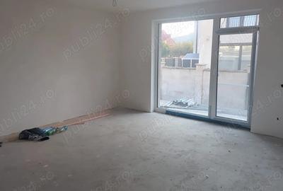 Casa tip duplex - 2 locuinte cuplate - 10 camere - semifinisat - 7