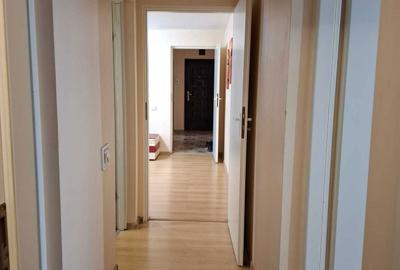Apartament cu 3 camere semidecomandat în Central - 6
