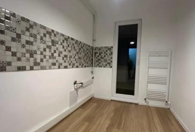 Apartament cu 2 camere decomandat în Florilor - 8