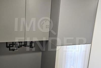 Apartament cu 3 camere semidecomandat în Borhanci