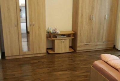 Garsonieră decomandată în Central - 1