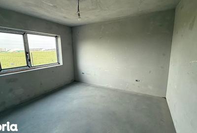 Casă cu 4 camere cu Teren 300 Mp în Central - 7