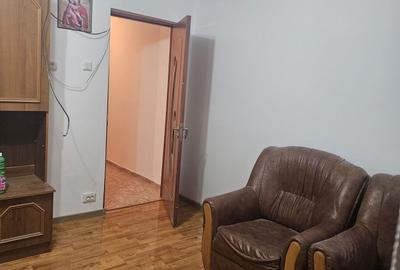 Apartament cu 3 camere decomandat în Central - 2