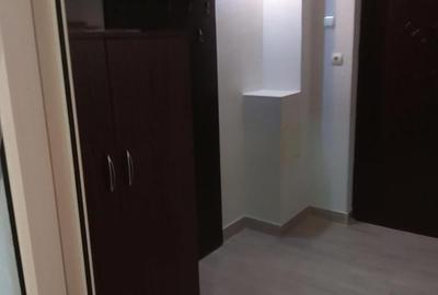 Garsonieră semidecomandată în Micro 40 - 5