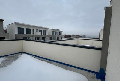 VILA  P+1 LA VANZARE - CARTIER REZIDENTIAL OVIDIU - VEDERE FRONTALA LAC - - 23