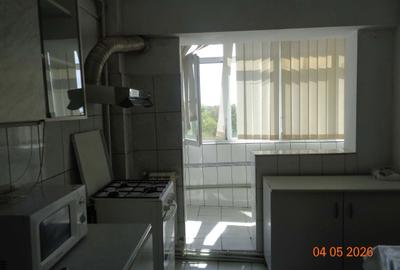 Apartament cu 3 camere decomandat în Central - 3
