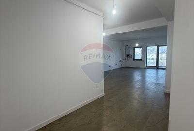 Apartament cu 3 camere în Central - 2