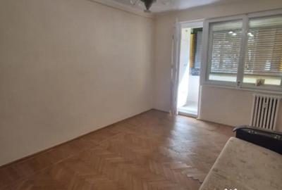 Apartament cu 3 camere decomandat în Andrei Mureșanu - 4