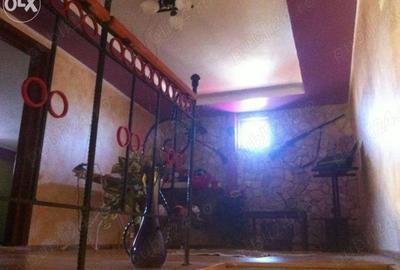 Casă cu 5 camere cu Teren 123 Mp în Central - 2