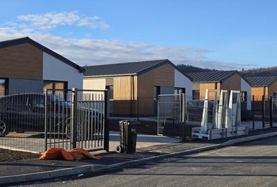 Casă individuală cu 4 camere cu Canalizare în Tohanu Vechi - 1