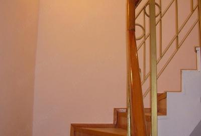 Casă cu 4 camere cu Teren 140 Mp în Unirii - 2
