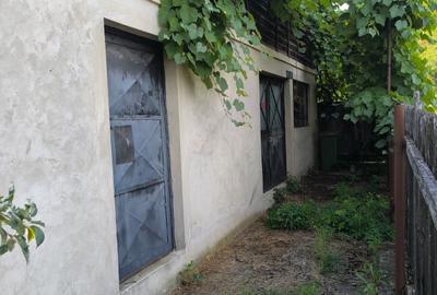 Casa spatioasa 8 camere+cladire auxiliara pretabil locuinta sau afacere+magazin - 15