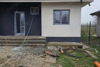 Casă cu 3 camere cu Teren 480 Mp în Agigea