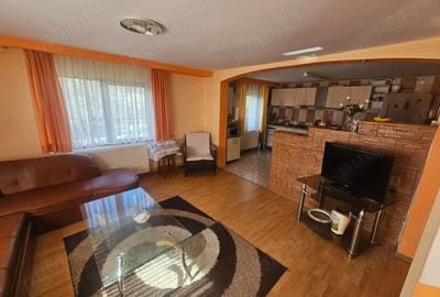 Casă cu 3 camere în Central - 13