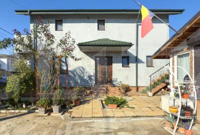 Casă cu 5 camere cu Teren 349 Mp în Berceni
