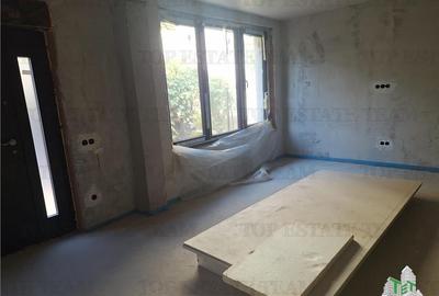 Vanzare casa curte comuna(Stefan cel Mare) - 3