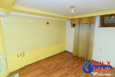 Casă cu 4 camere cu Teren 110 Mp în Central - 17