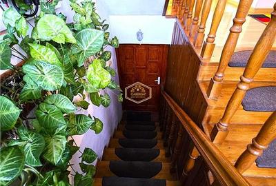 Casă individuală cu 9 camere cu Teren 2100 Mp în Periferie - 38