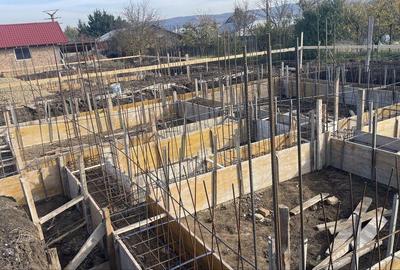 Casă cu 4 camere în Central - 8