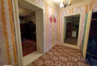 Casă cu 6 camere cu Teren 40 Mp în Sasca Montană - 11