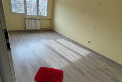 Apartament cu 3 camere semidecomandat în Alexandru Obregia - 3