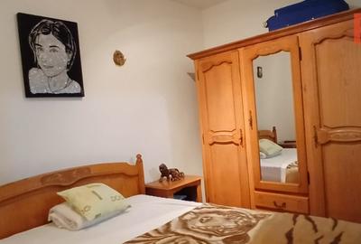 Apartament cu 3 camere, etaj intermediar, mobilat-utilat, zona Dacia - 7
