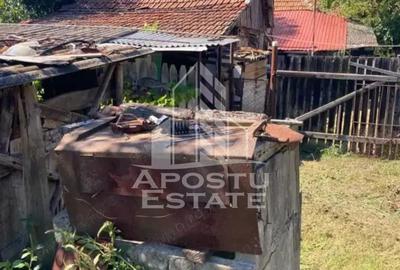 Casă cu 3 camere cu Canalizare în Vucova - 2