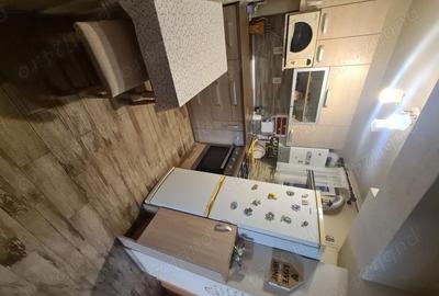 Apartament cu 2 camere decomandat în Carei - 3