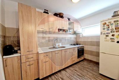 CHIRIE - Casa 4 camere , curte , zona LPS - 10