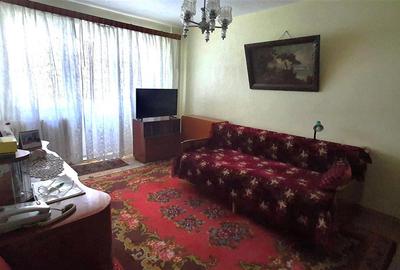 Apartament cu 3 camere decomandat, mobilat în Viziru 3 - 4