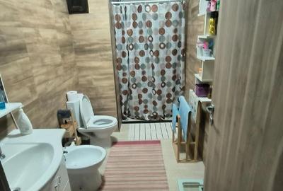 Apartament cu 4 camere decomandat în Central - 1