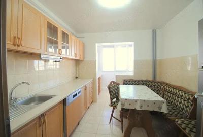 De vanzare apartament cu 3 camere- zona Circumvalatiunii-comision 0 - 4