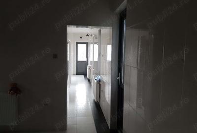 Vila casa & Spatiu comercial - 1