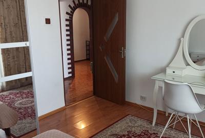 Apartament cu 3 camere decomandat în Vitan - 8